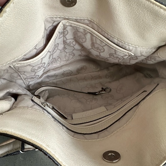 Michael Kors Vanilla Cream Hamilton Padlock Shoulder Bag Tote - Picture 6 of 8